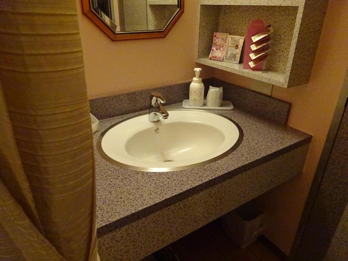 Hotel Rplus Higashimatsuyama Namegawa Bagian luar foto